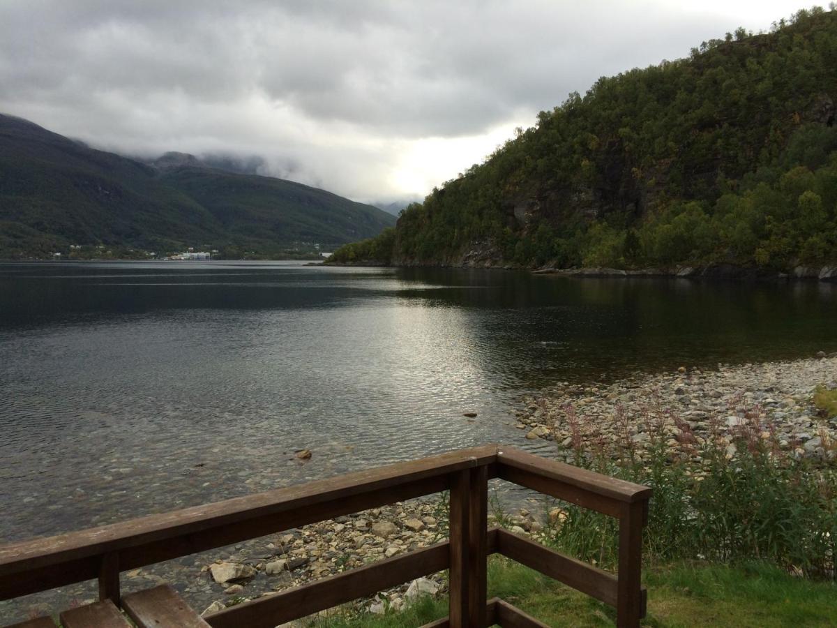 Elvegard Fjordcamp Hotel Grov Екстериор снимка