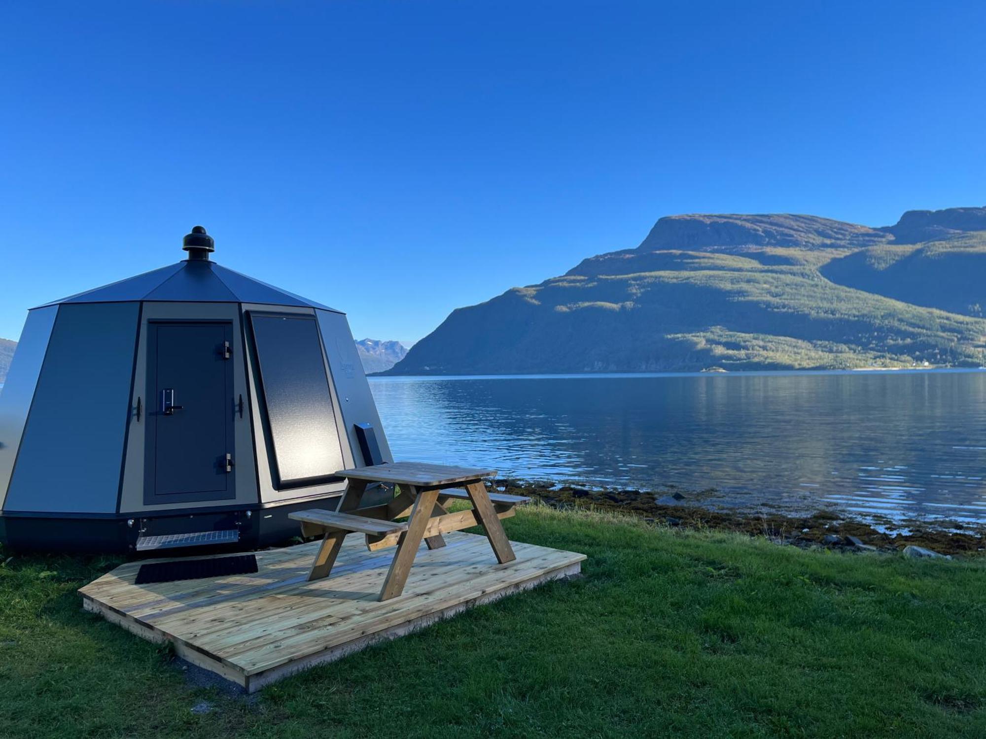Elvegard Fjordcamp Hotel Grov Екстериор снимка